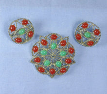 Load image into Gallery viewer, Sarah Coventry “Acapulco” vintage 1969 faux carnelian & jade demi-parure brooch & earrings set