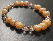 Load image into Gallery viewer, Aurora: beautiful peachy-pink freshwater baroque pearl and crystal bracelet