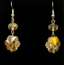 Load image into Gallery viewer, Sparkling Snowflake crystal earrings