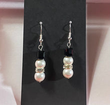 Load image into Gallery viewer, Holiday Snowman shell pearl & crystal earrings