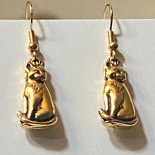 Load image into Gallery viewer, Sitting Kitty: goldtone cat earrings