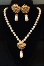 Load image into Gallery viewer, Vintage Avon Summerset Tudor Rose gripoix gold and faux pearl pierced earrings