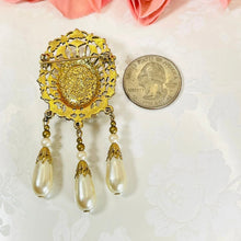 Load image into Gallery viewer, Beautiful Gilded Age Victorian goldtone filigree oval faux pearl cabochon brooch with teardrop dangles