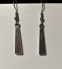Load image into Gallery viewer, Silvertone Celtic knot teardrop earrings