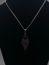 Load image into Gallery viewer, Celtic Ravens Norse Hugin and Munin birds zoomorphic knotwork silvertone pendant