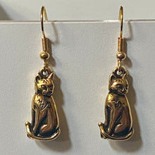 Load image into Gallery viewer, Sitting Kitty: goldtone cat earrings