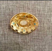 Load image into Gallery viewer, Vintage Victorian matte goldtone oval brooch w/ faux pearl cabochon & turquoise beads