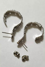 Load image into Gallery viewer, Vintage Avon 1979 silvertone “Laurel Leaf” earrings
