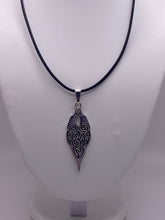 Load image into Gallery viewer, Celtic Ravens Norse Hugin and Munin birds zoomorphic knotwork silvertone pendant
