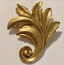 Load image into Gallery viewer, Vintage MMA Metropolitan Museum of Art 24K gold plated Acanthus Leaf brooch / pendant
