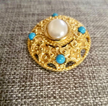 Load image into Gallery viewer, Vintage Victorian matte goldtone oval brooch w/ faux pearl cabochon &amp; turquoise beads
