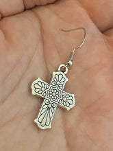 Load image into Gallery viewer, Antique silvertone floral Mexican style Talavera cross
