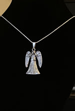 Load image into Gallery viewer, Doctor Who fan Weeping Angel pendant
