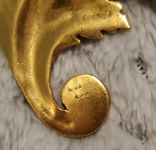 Load image into Gallery viewer, Vintage MMA Metropolitan Museum of Art 24K gold plated Acanthus Leaf brooch / pendant

