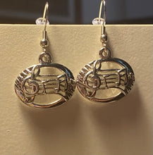 Load image into Gallery viewer, Silvertone oval music staff earrings

