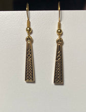 Load image into Gallery viewer, Goldtone Celtic knot teardrop earrings
