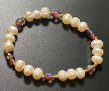 Load image into Gallery viewer, Freshwater baroque pearl and purple crystal bracelet
