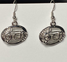 Load image into Gallery viewer, Silvertone oval music staff earrings
