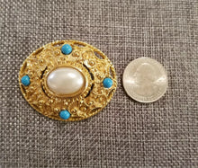 Load image into Gallery viewer, Vintage Victorian matte goldtone oval brooch w/ faux pearl cabochon &amp; turquoise beads
