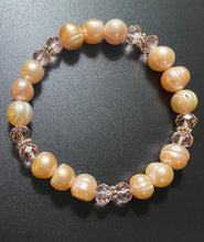Load image into Gallery viewer, Aurora: beautiful peachy-pink freshwater baroque pearl and crystal bracelet
