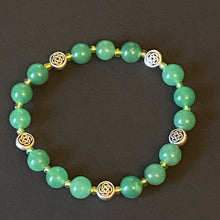 Load image into Gallery viewer, Aventurine Celtic bracelet in green and silver
