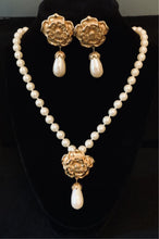 Load image into Gallery viewer, Vintage Avon Summerset Tudor Rose Gripoix gold and faux pearl necklace
