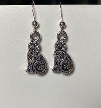 Load image into Gallery viewer, Spiral Kitty: silvertone cat earrings
