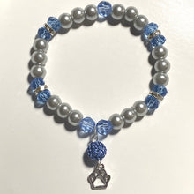 Load image into Gallery viewer, Helena Huskies sports fan glass pearl and crystal bracelet (choice of style)
