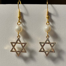 Load image into Gallery viewer, Freshwater pearl and goldtone Star of David earrings Jewish faith jewelry
