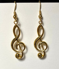 Load image into Gallery viewer, Goldtone treble clef earrings
